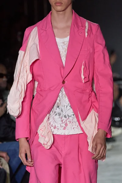 Look 70